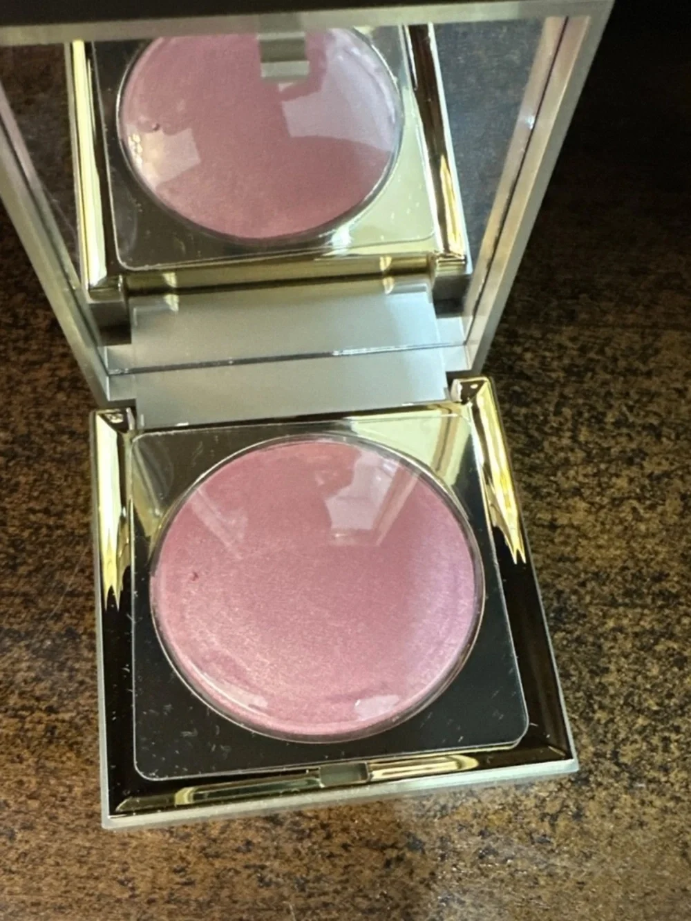 stila Heaven's Hue Highlighter Incandescence Powder Glow Lightweight 0.35 oz